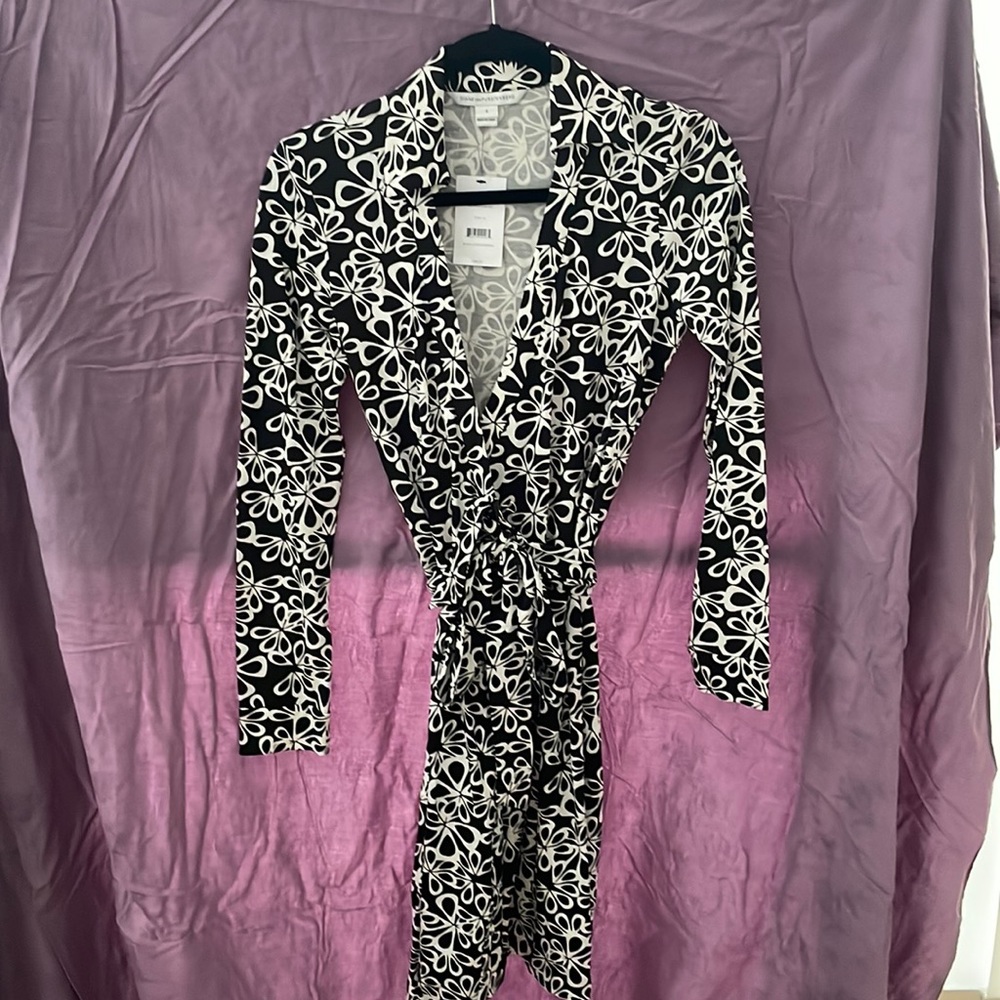 Diane von Furstenberg, black and white dress.